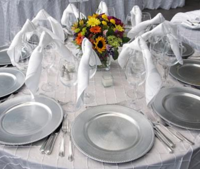 fancy wedding table with flowers